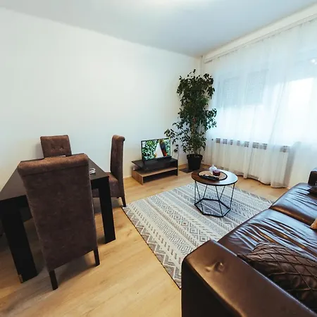Sunny Apartment Kragujevac