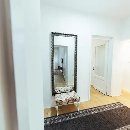 Sunny Apartment